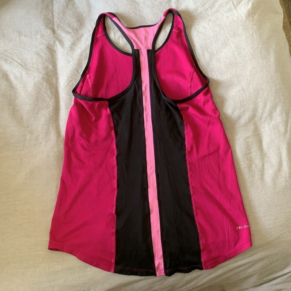 Nike Racerback - Picture 3 of 3